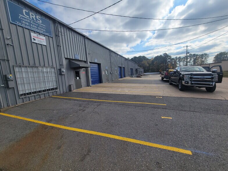 Primary Photo Of 5905 Financial Plz, Shreveport Warehouse For Lease