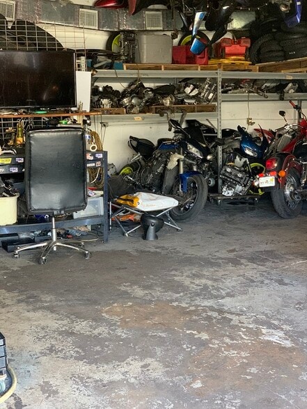 More Photos Of 1800-1812 SW 7th Ave, Pompano Beach Warehouse For Sale