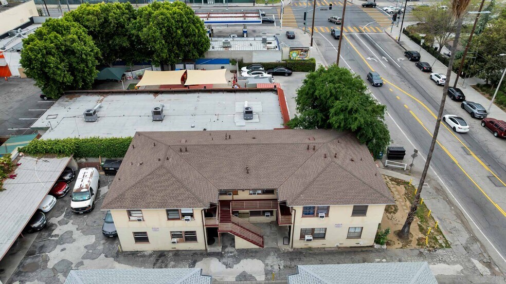More Photos Of 7224 Hazeltine Ave, Van Nuys Apartments For Sale