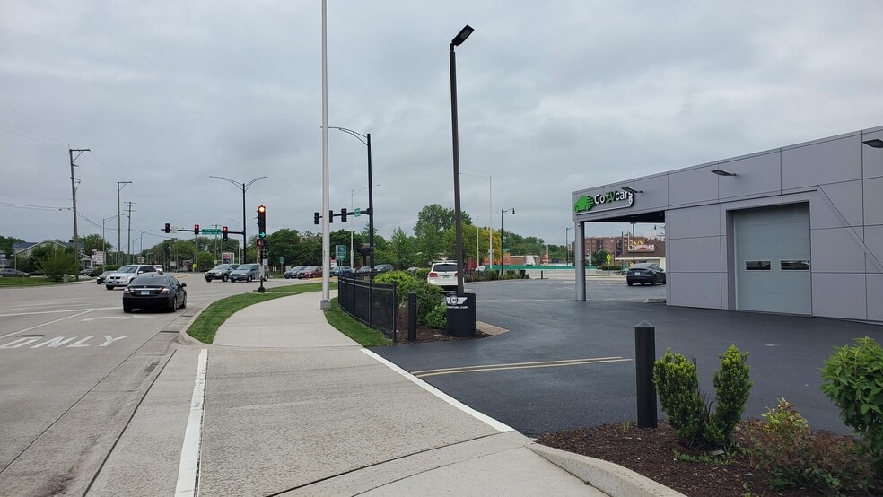 More Photos Of 1529 Rand Rd, Des Plaines Auto Dealership For Sale