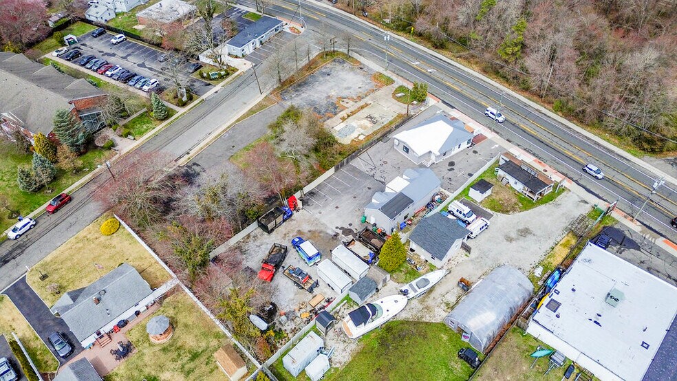 More Photos Of 1400 Montauk Hwy, Oakdale Storefront Retail Office For Sale