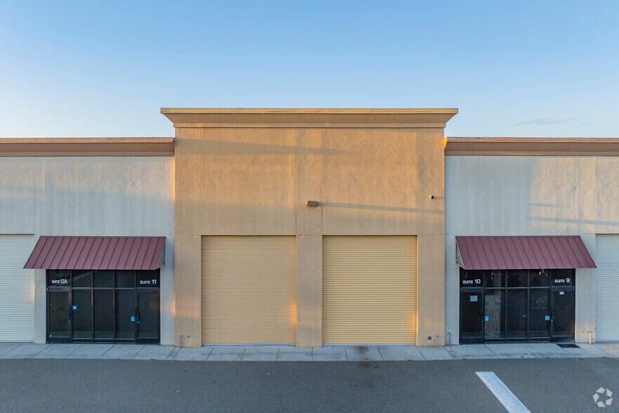 More Photos Of 460 W Larch Rd, Tracy Warehouse For Sale