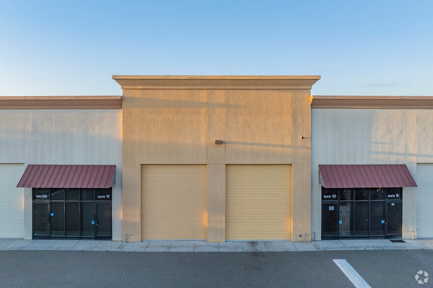 More Photos Of 460 W Larch Rd, Tracy Warehouse For Sale