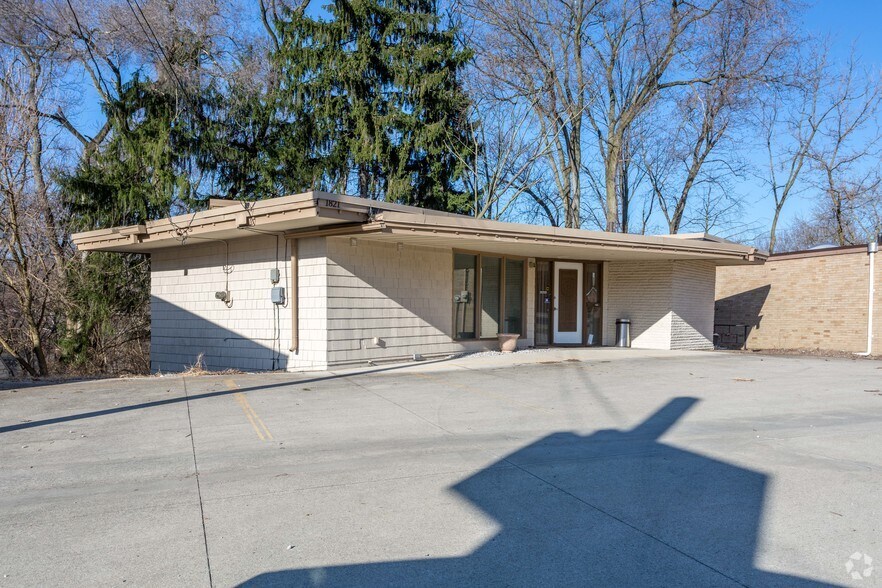 Primary Photo Of 1821 Fulton Dr NW, Canton Office For Sale