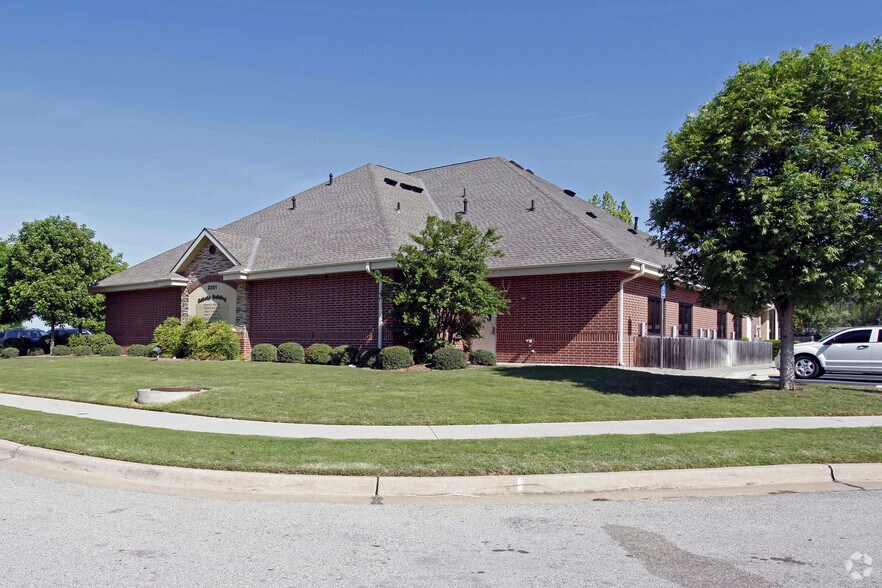 More Photos Of 2201 Mckown Dr, Norman Medical For Sale