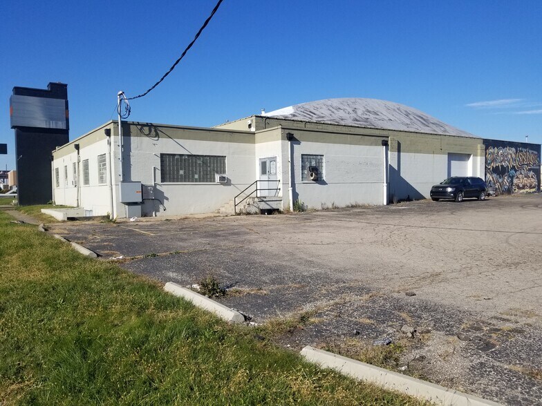 More Photos Of 3440 W Broad St, Columbus Warehouse For Sale