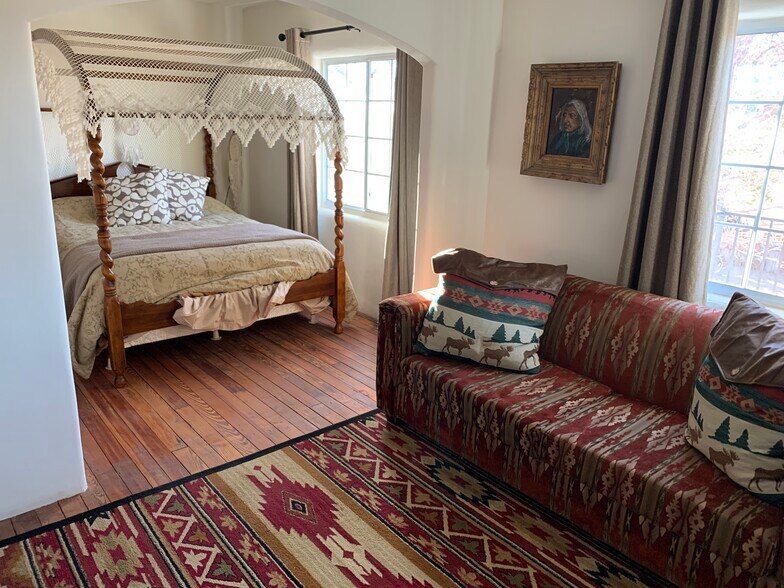 More Photos Of 2200 County Rd D061, Las Cruces Hotel For Sale