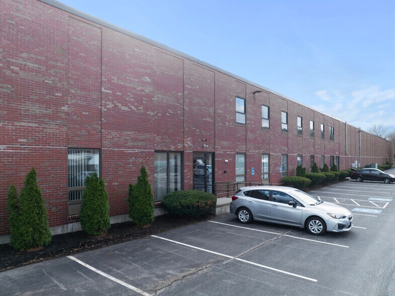 More Photos Of 115 Shawmut Rd, Canton Distribution For Lease