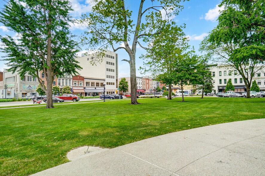 More Photos Of 9-11 N 3rd St, Newark Office For Lease