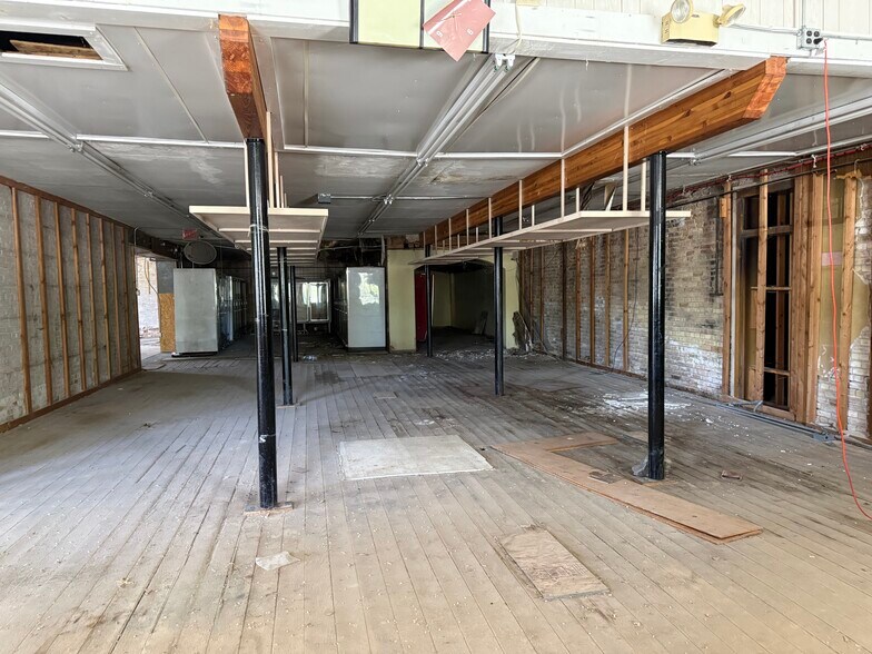 More Photos Of , Battle Mountain General Retail For Sale