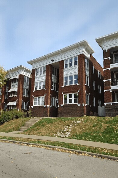 More Photos Of 4121-4123 Walnut St, Kansas City Apartments For Sale