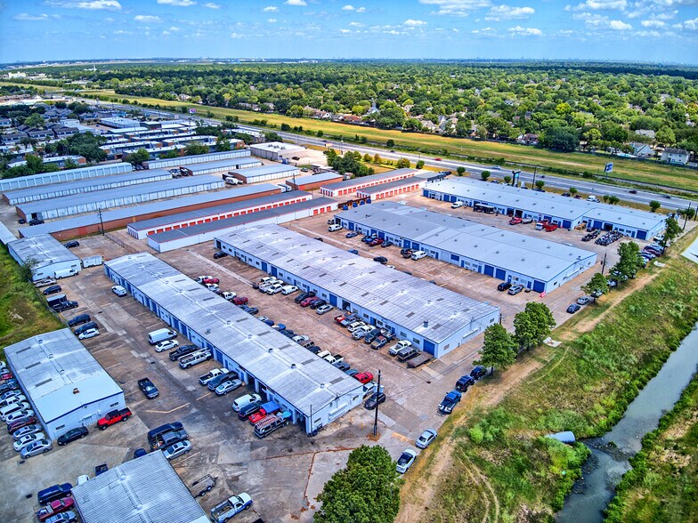 More Photos Of 15502 Old Galveston Rd, Webster Light Manufacturing For Lease