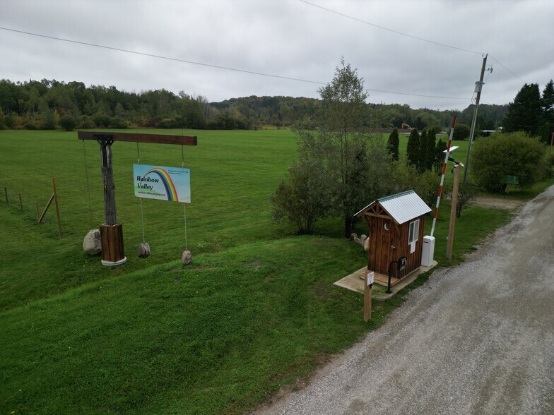 More Photos Of 1789 Rainbow Valley Rd W, Minesing Manufactured Housing Mobile Home Park For Sale