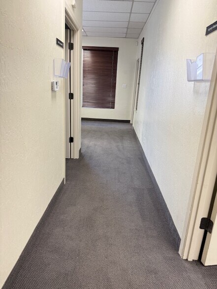 More Photos Of 4651 Quail Lakes Dr, Stockton Office For Lease