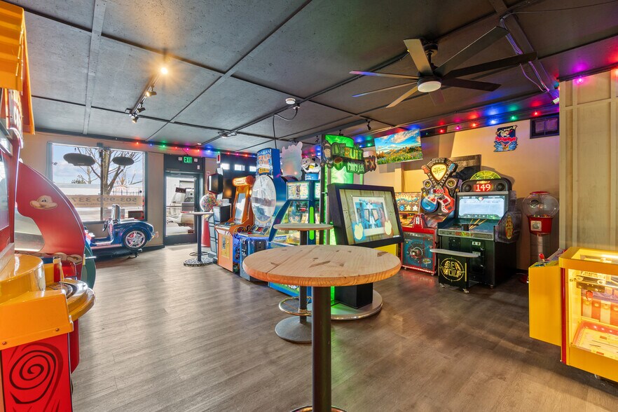 More Photos Of 208 N Molalla Ave, Molalla General Retail For Sale