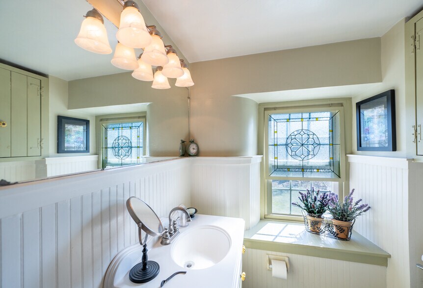 More Photos Of 547 Baltimore Pike, Glen Mills Office For Sale