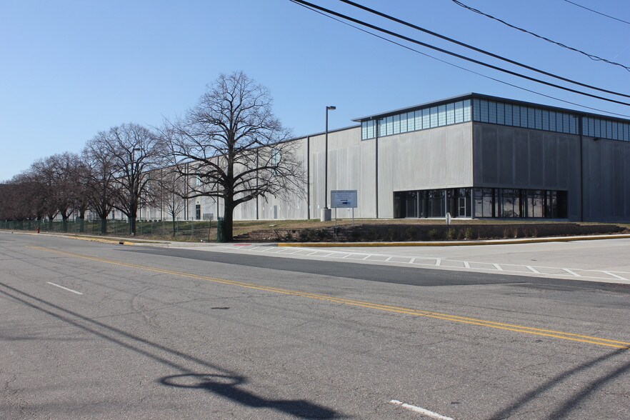 More Photos Of 120 Central Ave, Kearny Warehouse For Lease