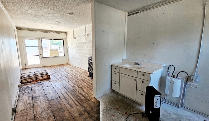 More Photos Of 609 W Colorado Ave, Colorado Springs Storefront For Lease