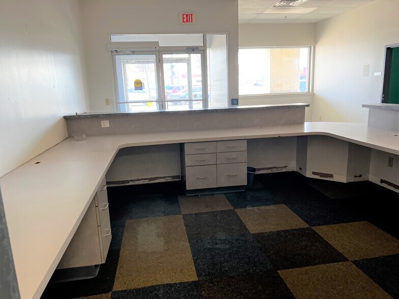 More Photos Of 1707-1709 N Walnut St, Hartford City Storefront For Lease