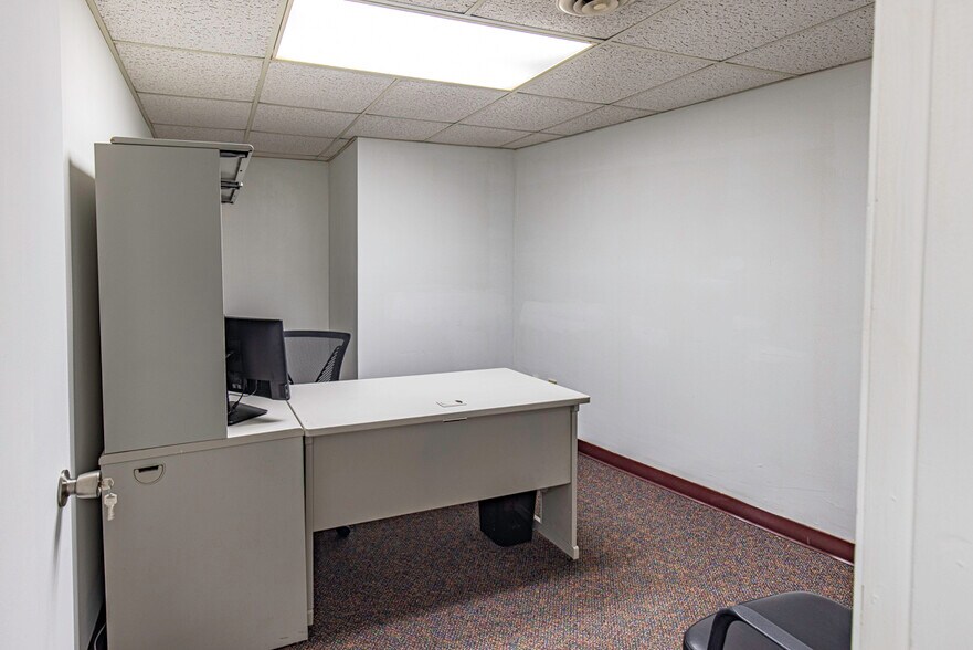 More Photos Of 417 Main St, Bangor Office For Lease