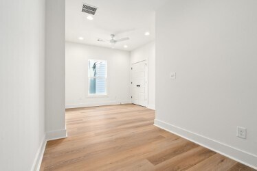 More Photos Of 580 Pride Ave, Auburn Specialty For Sale