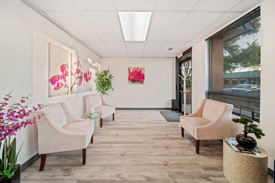 More Photos Of 1323 Butterfield Rd, Downers Grove Unknown For Lease