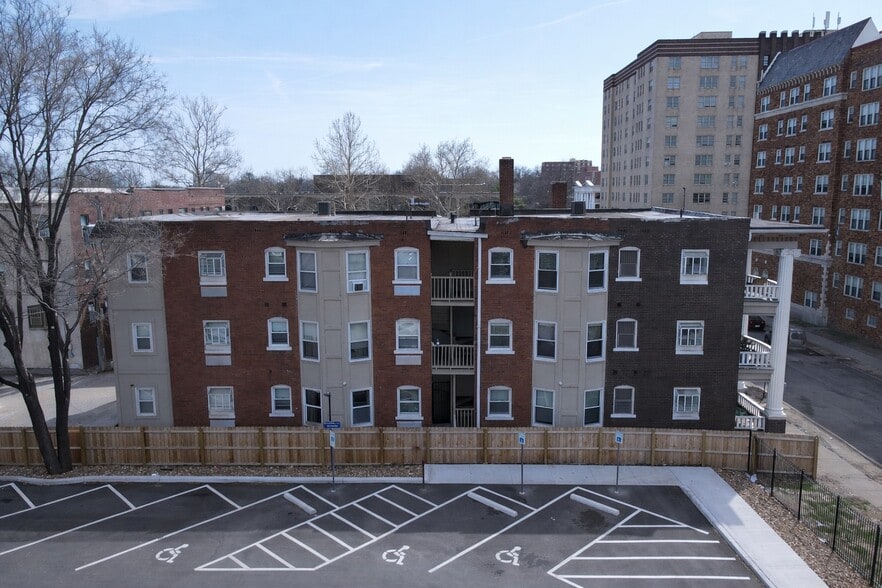 More Photos Of 3433-3435 Central St, Kansas City Apartments For Sale