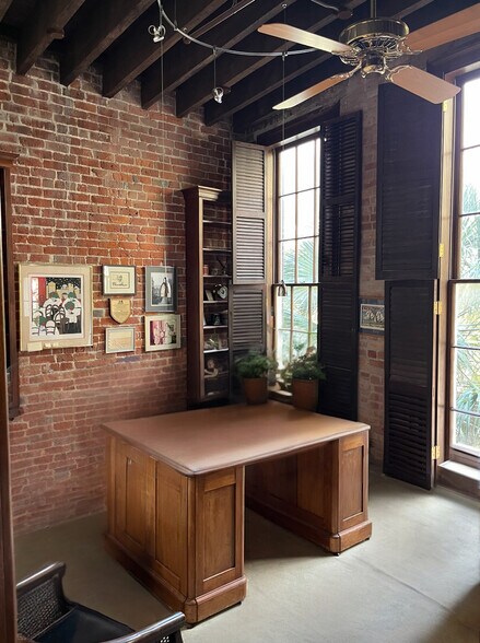 More Photos Of 328 Lafayette St, New Orleans Loft Creative Space For Sale
