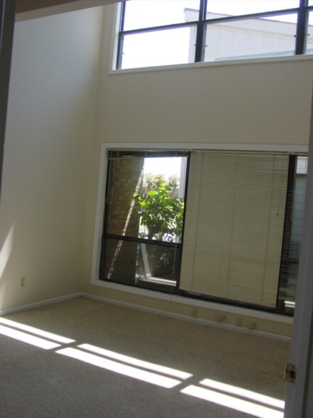 More Photos Of 3069 Amwiler Rd, Atlanta Medical For Sale