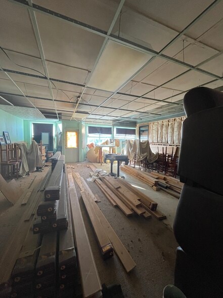 More Photos Of 15 Fourth St, Mc Gill Specialty For Sale