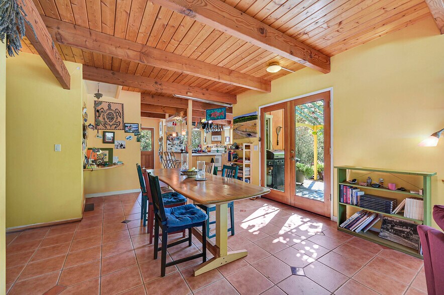 More Photos Of 1673 Woodland Dr, Port Townsend Winery Vineyard For Sale