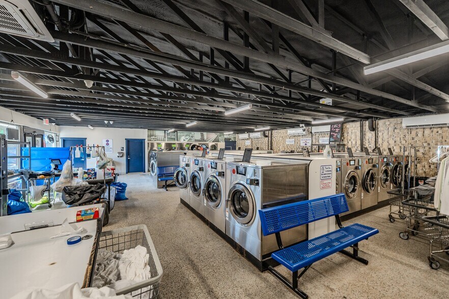 More Photos Of 1810 Ribaut Rd, Port Royal Convenience Store For Sale