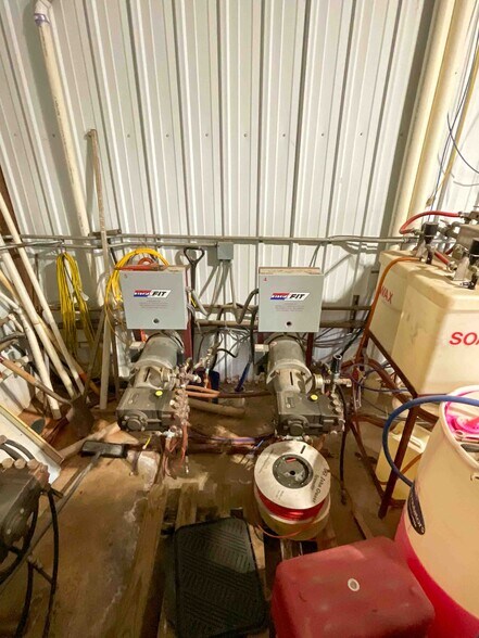 More Photos Of 600 Opal Ave, Clinton Carwash For Sale