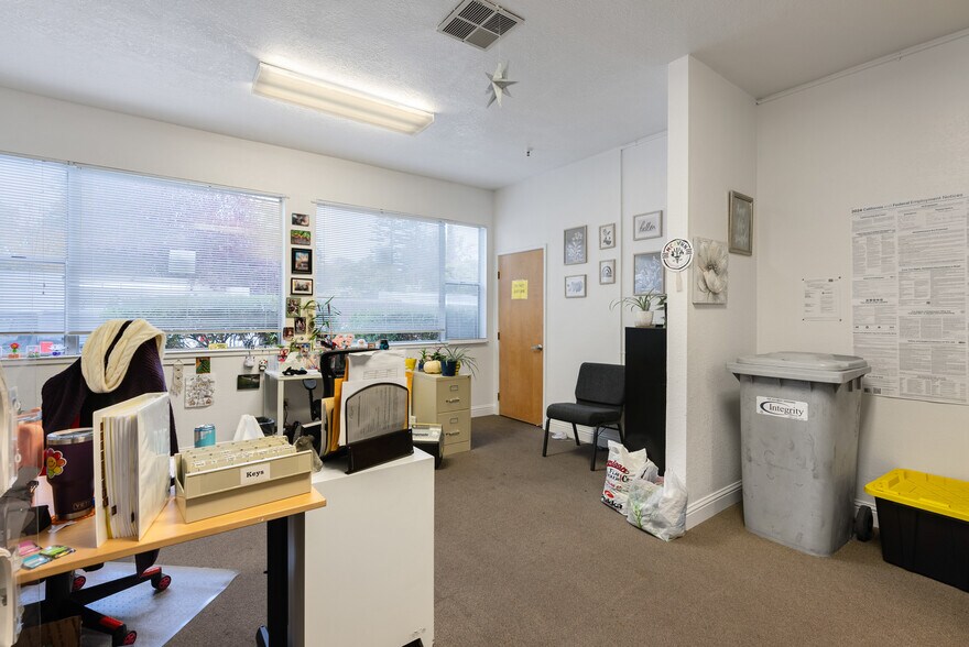 More Photos Of 564 S Dora St, Ukiah Medical For Lease