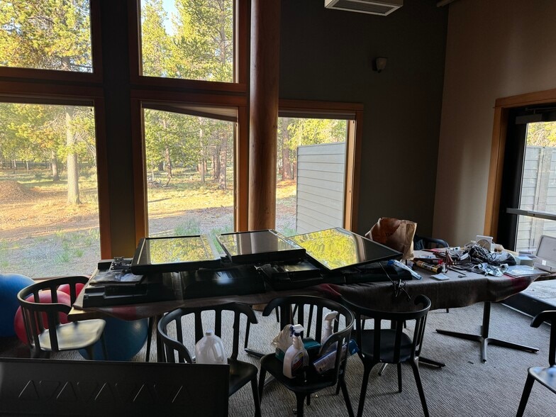 More Photos Of 18135 Cottonwood Rd, Sunriver General Retail For Sale