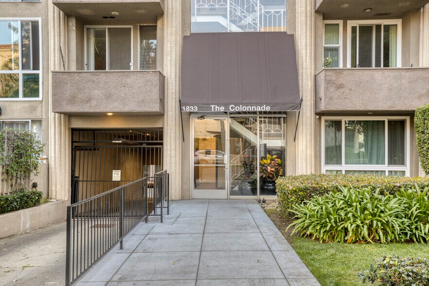 More Photos Of 1833 Westholme Ave, Los Angeles Apartments For Sale