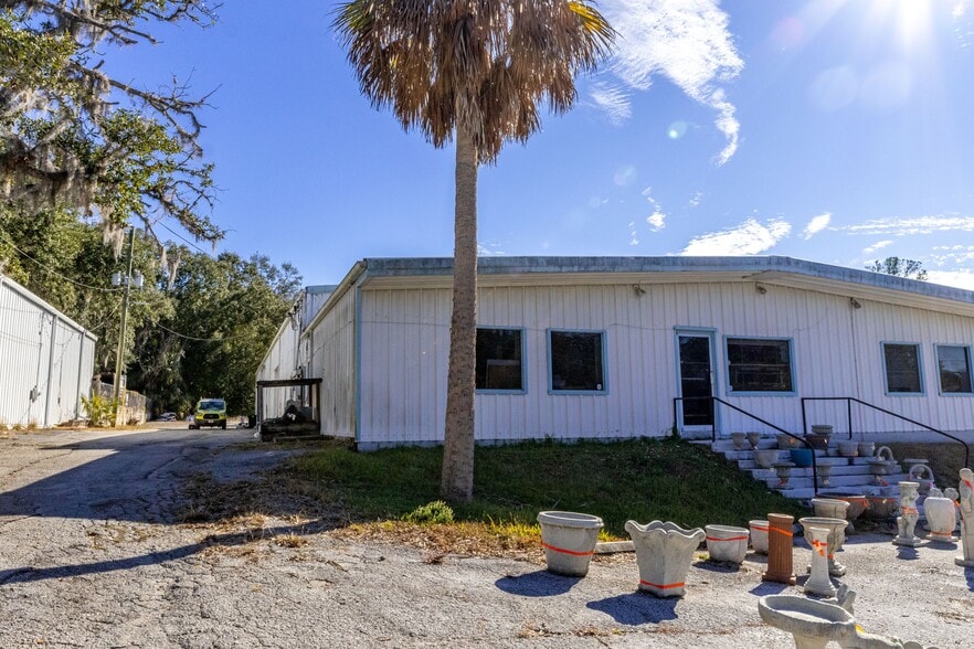 More Photos Of 1350 Ponce De Leon Blvd, Brooksville Warehouse For Sale