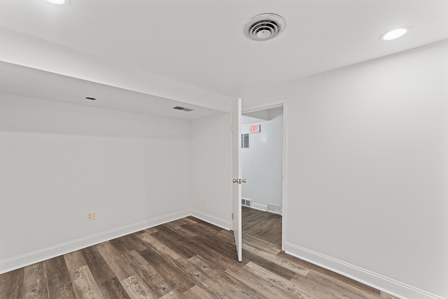 More Photos Of 1238 Post Rd, Fairfield Loft Creative Space For Lease