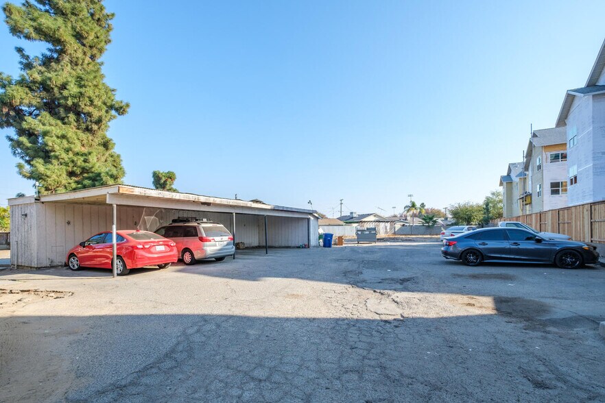 655 11th St, Reedley, CA 93654 Apartments For Sale