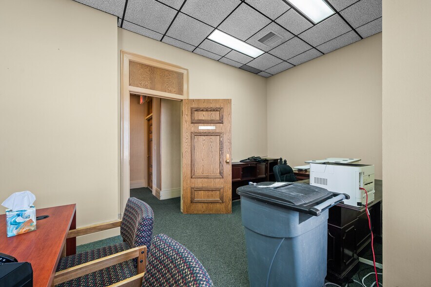 More Photos Of 24 W 6th Ave, Helena Office For Lease