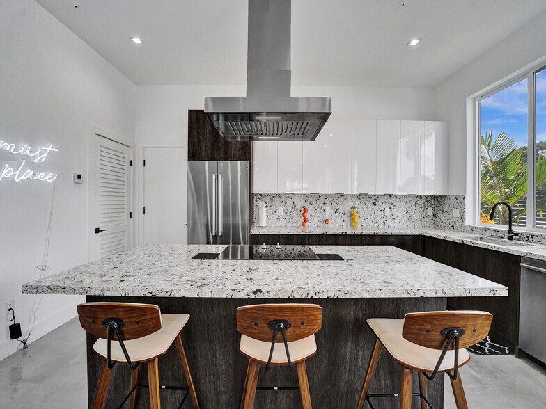 More Photos Of 1220-1226 NE 15th Ave, Fort Lauderdale Apartments For Sale