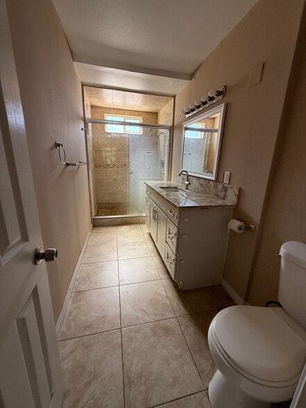 More Photos Of 12422 Bromwich St, Pacoima Land For Lease