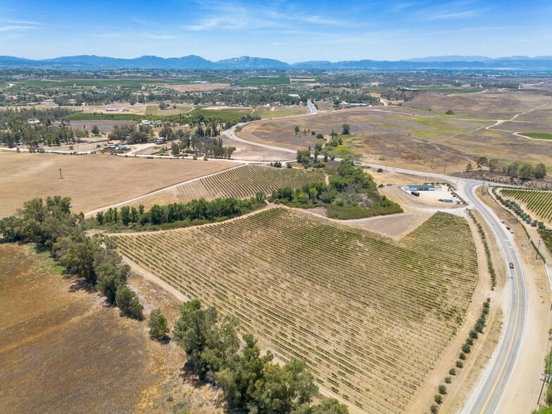 More Photos Of 36051 E Benton Rd, Temecula Winery Vineyard For Sale