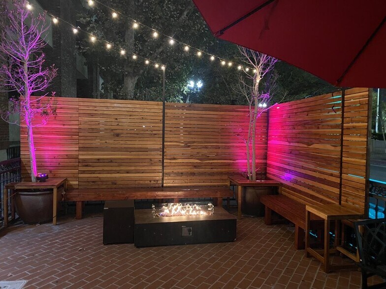 More Photos Of 414-416 W 4th St, Santa Ana Office For Sale