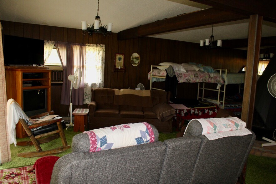 More Photos Of 29668 Farm Road 1268, Golden Land For Sale