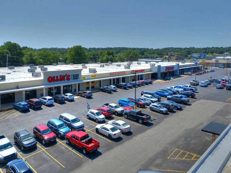 More Photos Of 1741-1749 S Muskogee Ave, Tahlequah General Retail For Sale