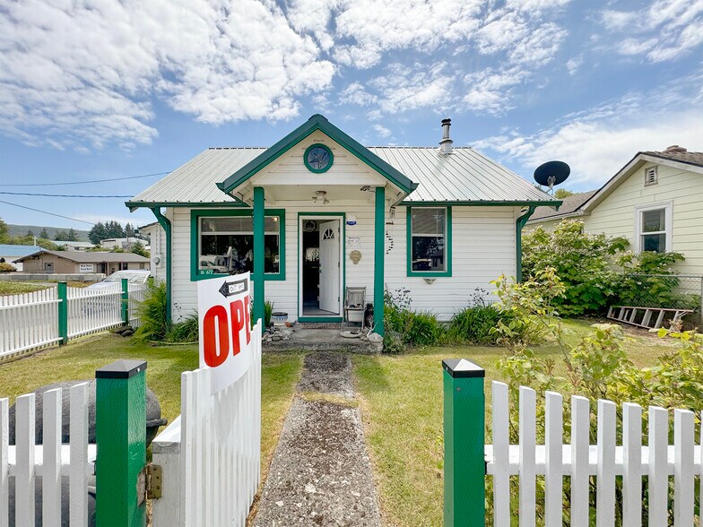 More Photos Of 16672 Frontier st, Clallam Bay Specialty For Sale