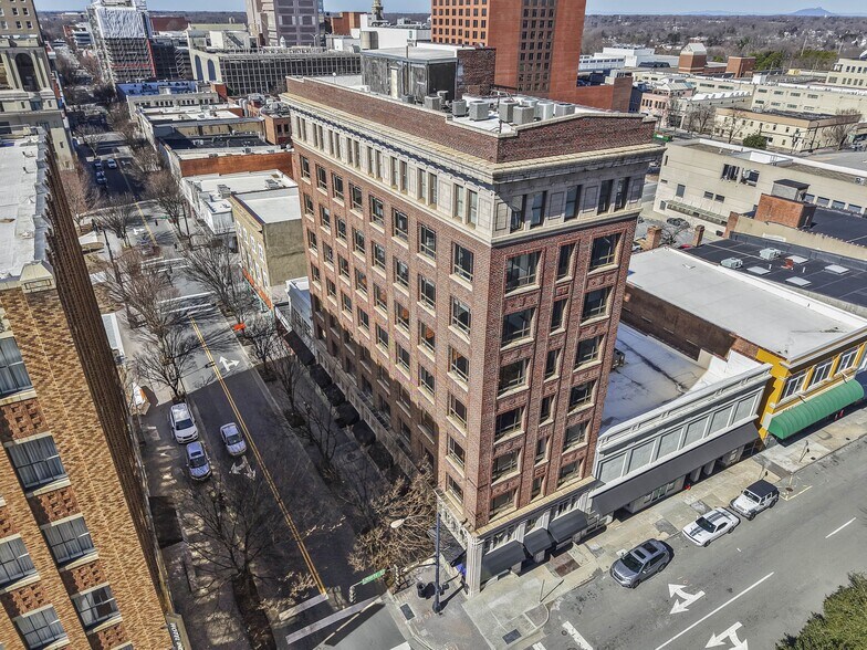 More Photos Of 101 W 4th St, Winston-Salem Office For Lease