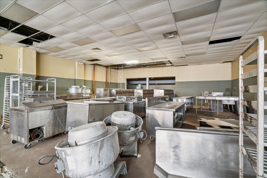 More Photos Of 5052-5056 City Ave, Philadelphia Freestanding For Sale