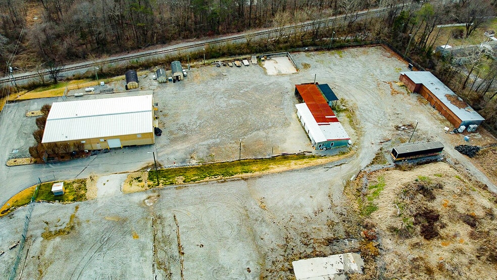 More Photos Of 4605 Vie St, Knoxville Warehouse For Lease